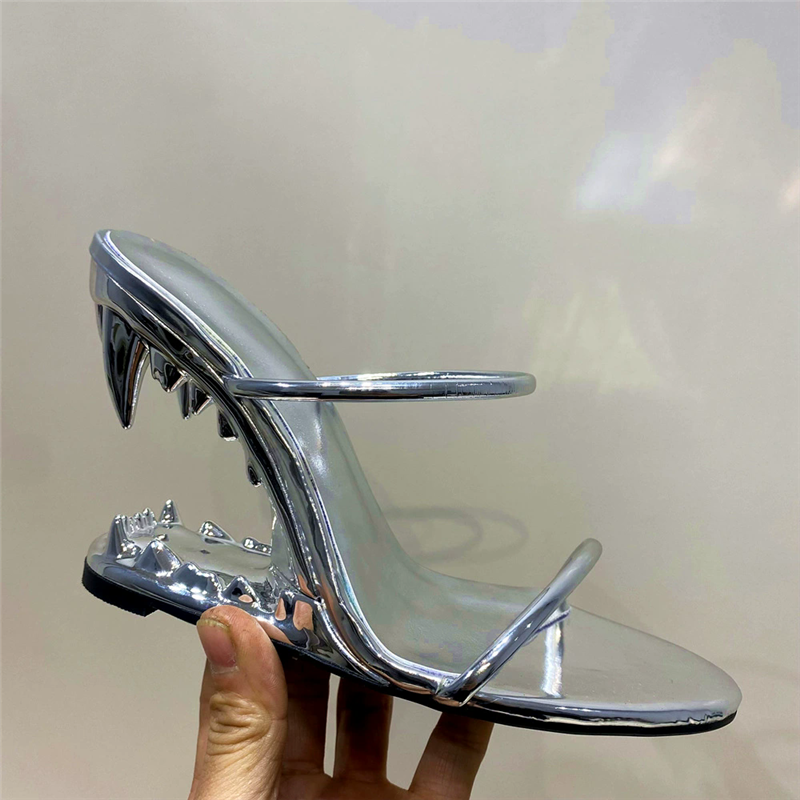 Summer new patent leather one- – обзор и цена Leather Classic Strap
